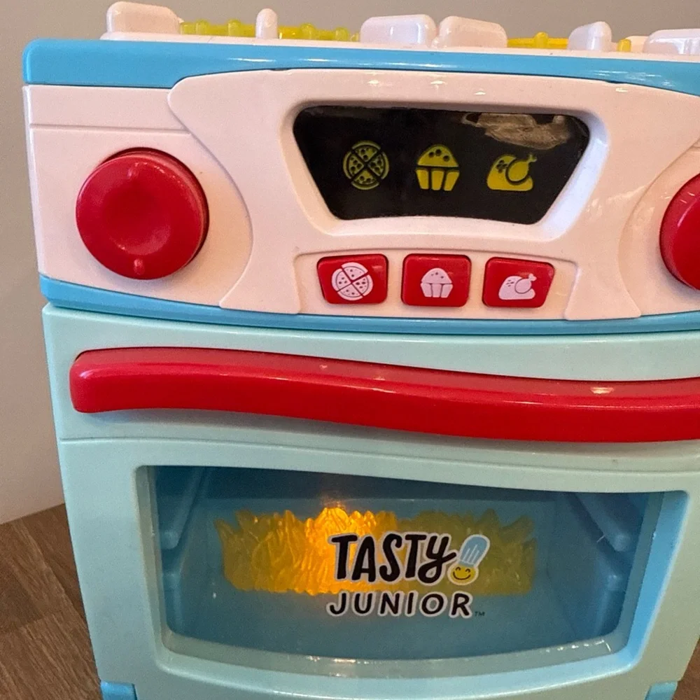 Tasty Junior Play Oven Kitchen Toy with Working Lights & Sound Preowned Tested